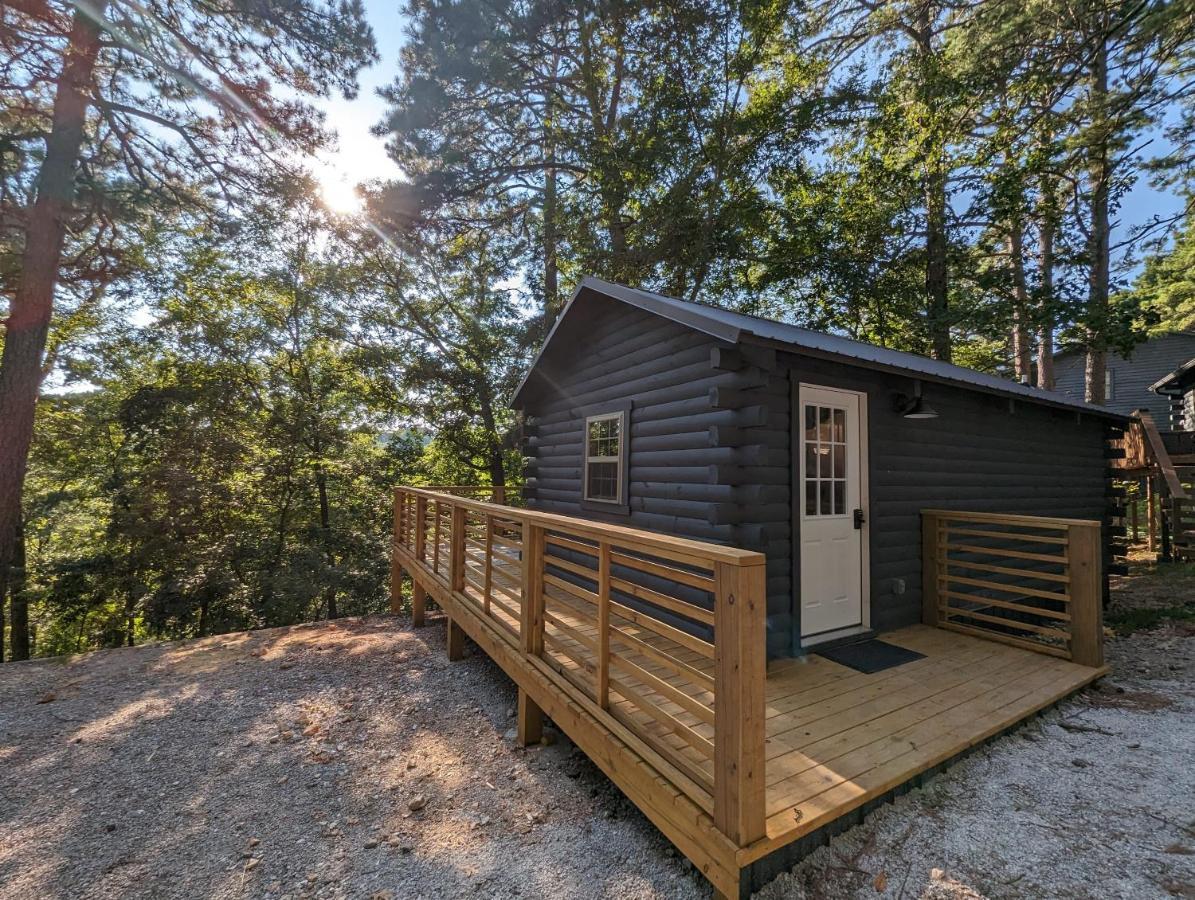 Апартаменти Cabin #6 With Hot Tub Deck And Sunset View At Loblolly Pines Юрика-Спрінгс Екстер'єр фото