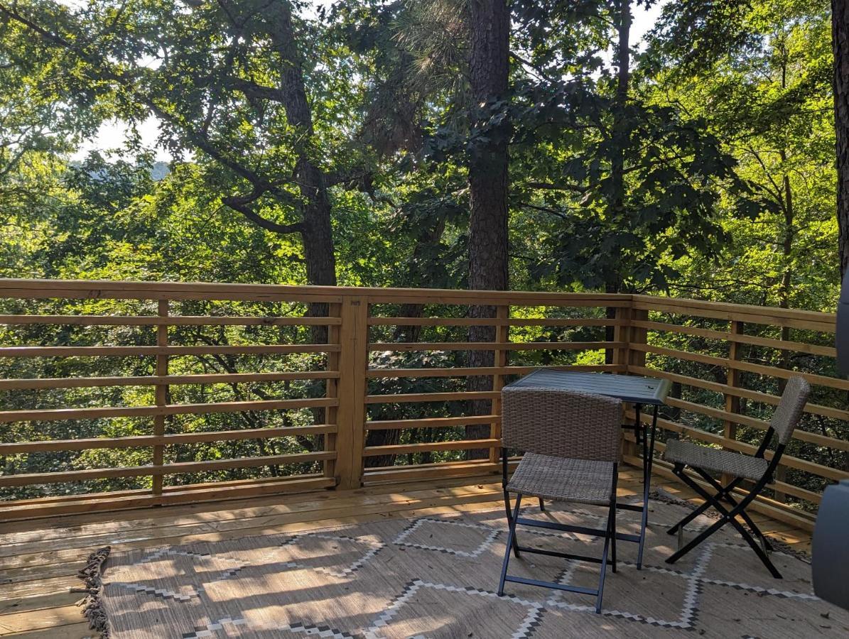 Апартаменти Cabin #6 With Hot Tub Deck And Sunset View At Loblolly Pines Юрика-Спрінгс Екстер'єр фото